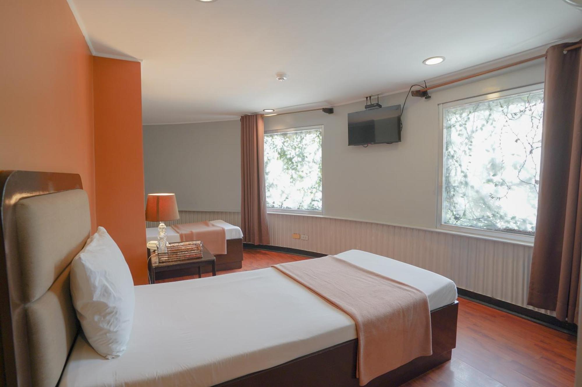 Arzo Hotel Маніла Екстер'єр фото